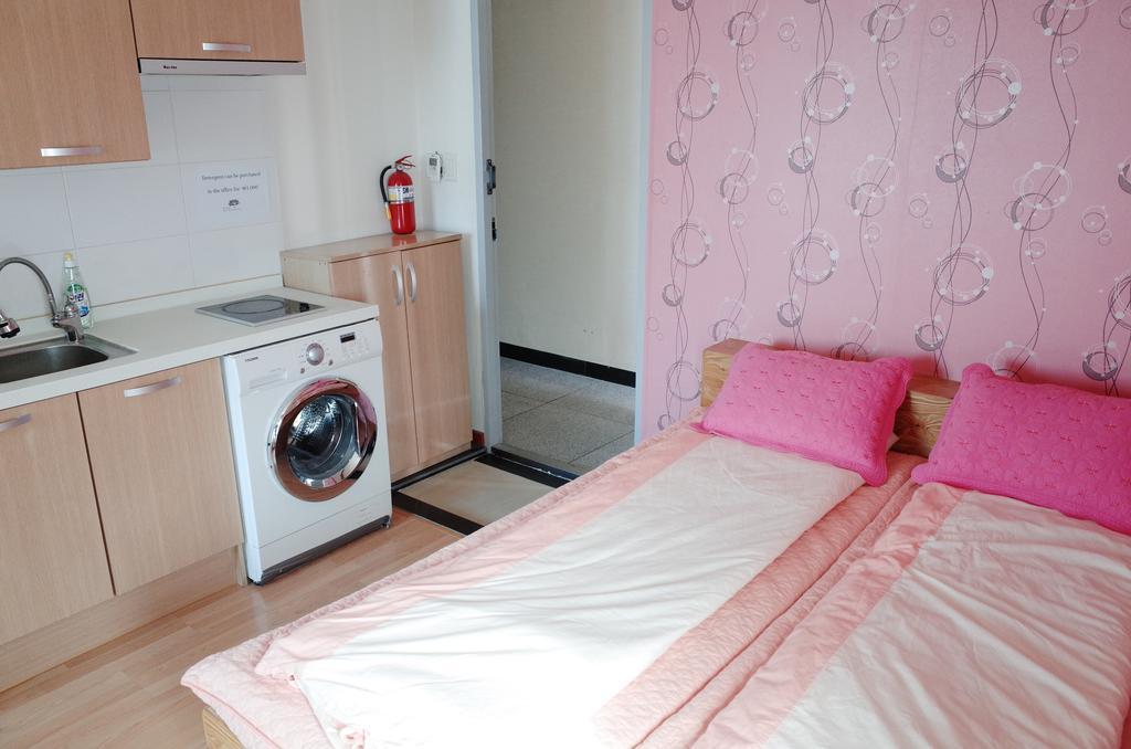 Bong Backpackers Hostel Seoul Bagian luar foto