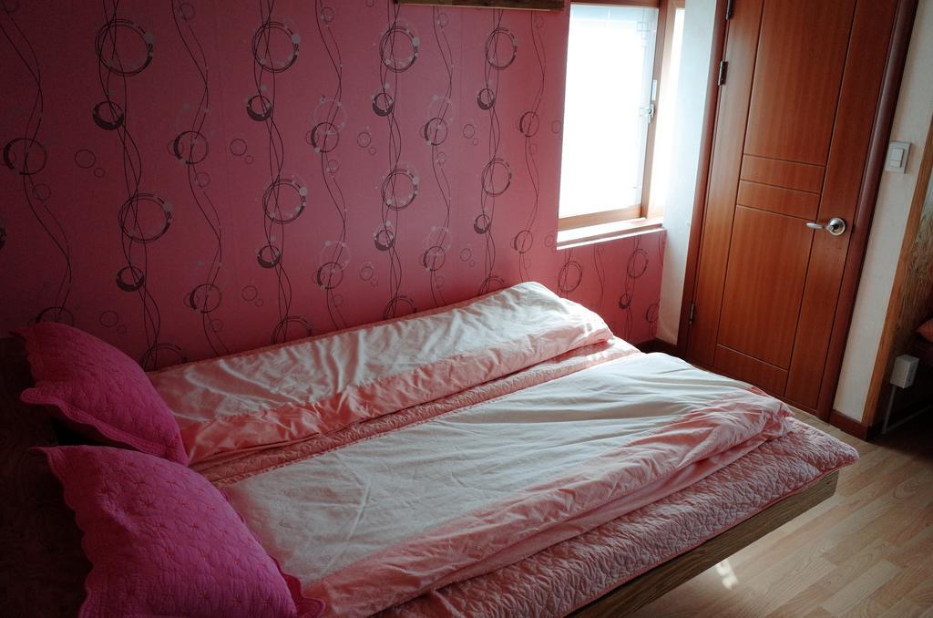 Bong Backpackers Hostel Seoul Bagian luar foto