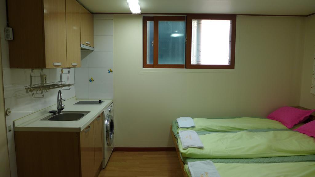 Bong Backpackers Hostel Seoul Ruang foto