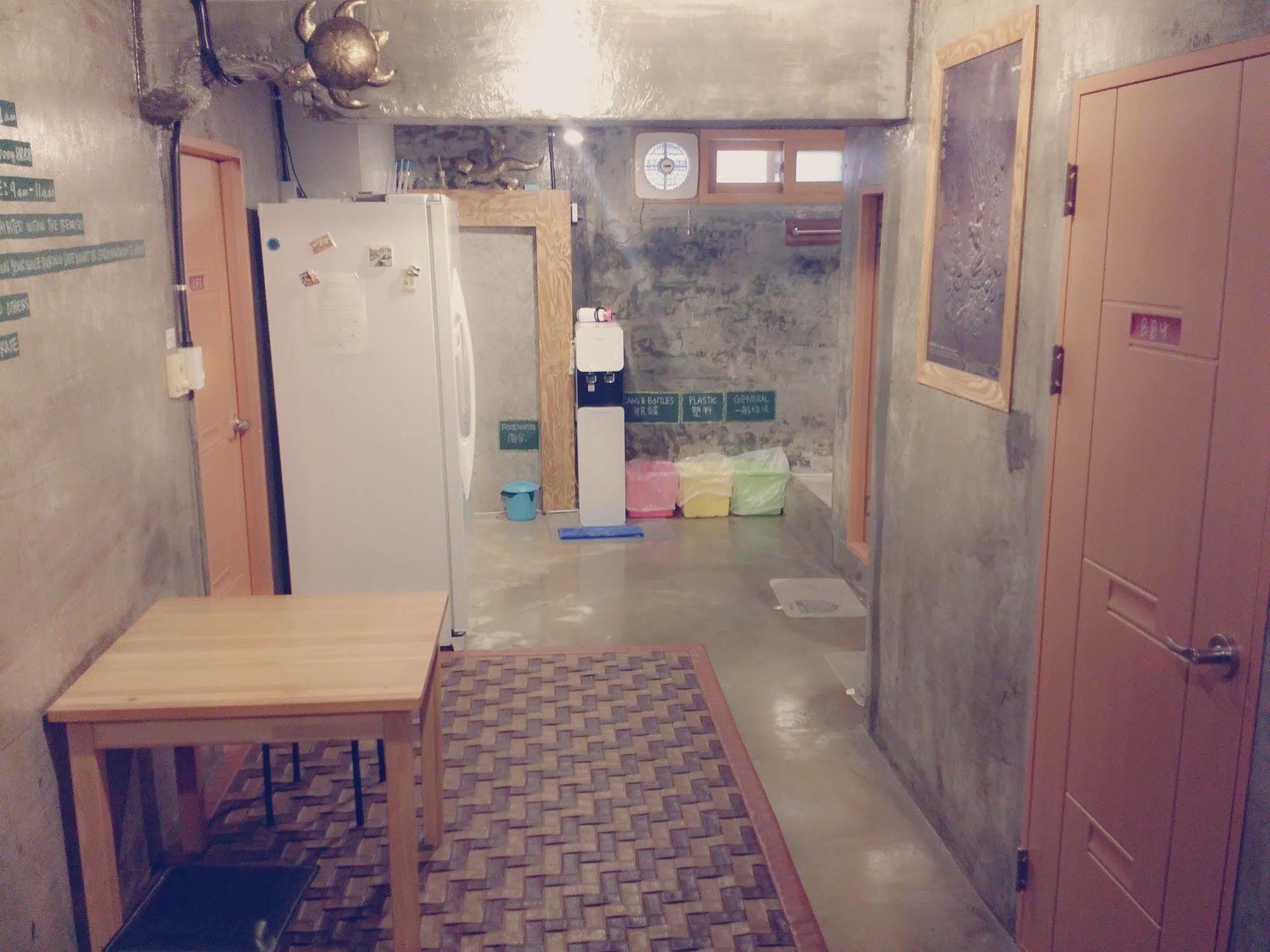 Bong Backpackers Hostel Seoul Bagian luar foto