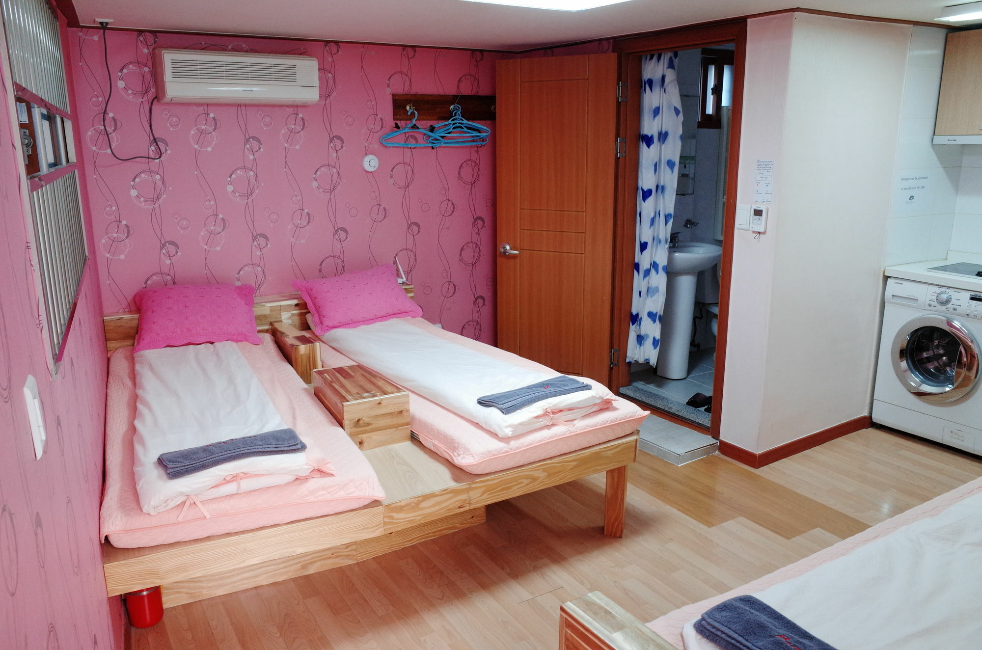 Bong Backpackers Hostel Seoul Bagian luar foto